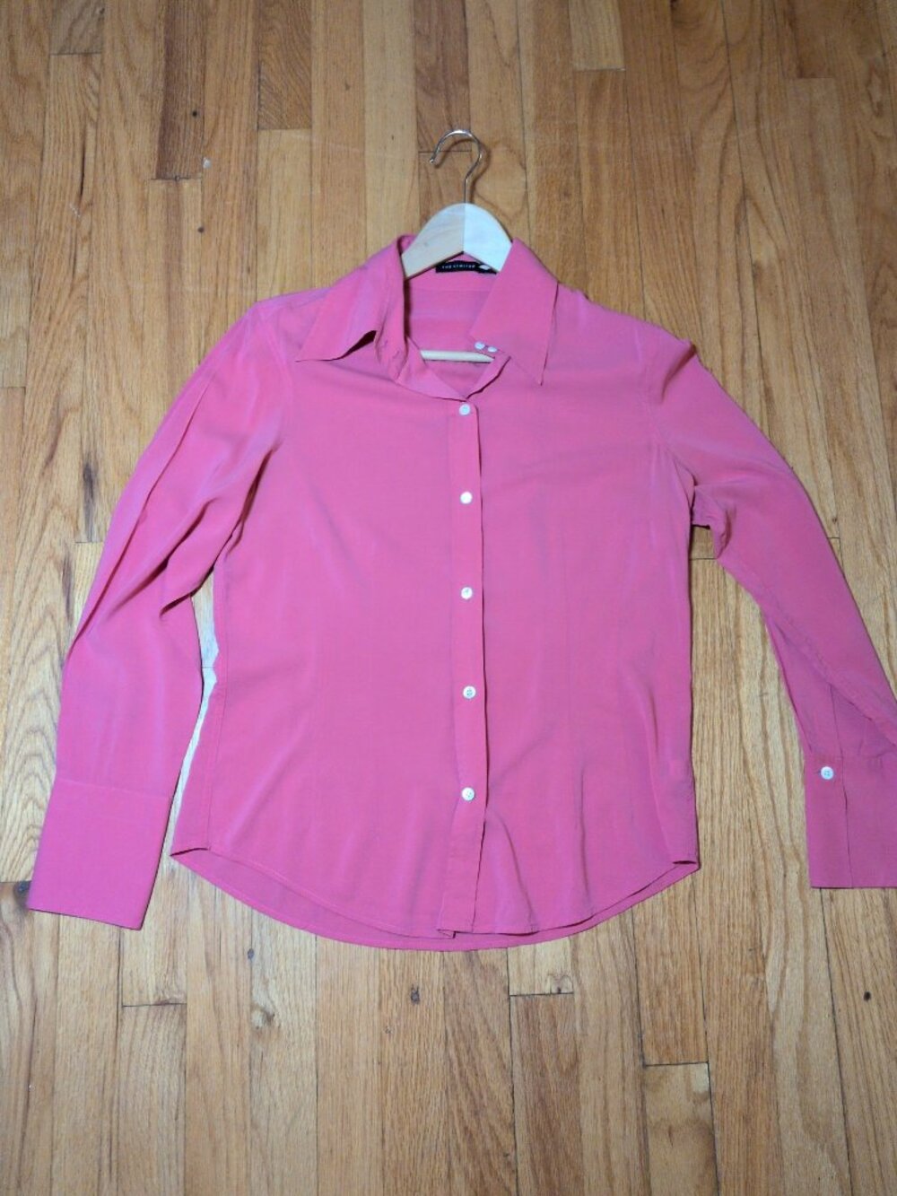 The limited silk Women's Pink Button Down Long Sleeve Blouse L